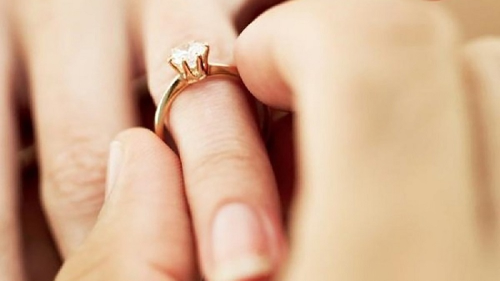 nhẫn cầu hôn khác gì nhẫn cưới