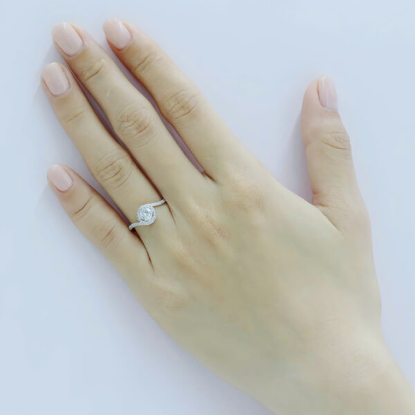 Nhẫn cầu hôn Ilona