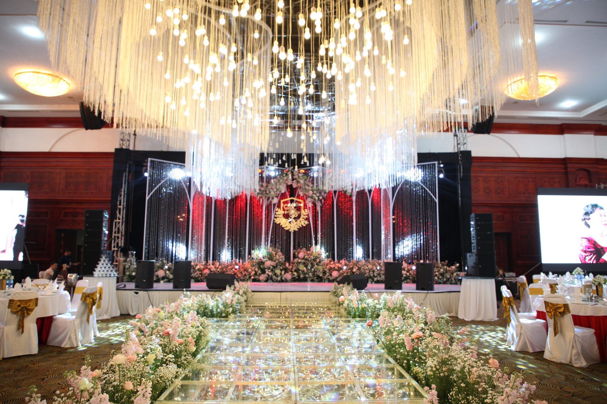 Grand Plaza