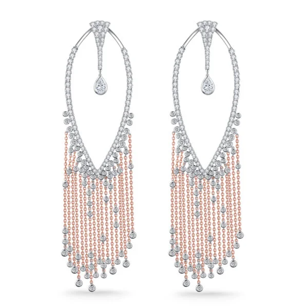 Bông tai 18k với vẻ đẹp lấp lánh, sang trọng sự quyến rũ
