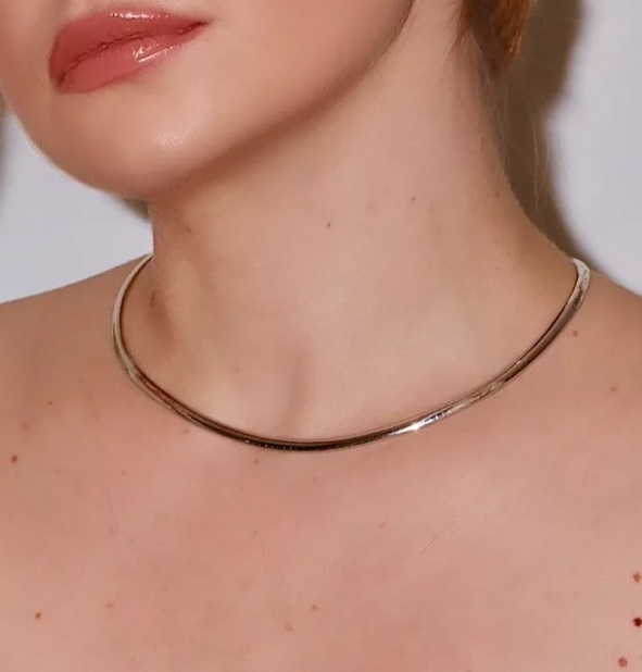 Dây Chuyền Omega
