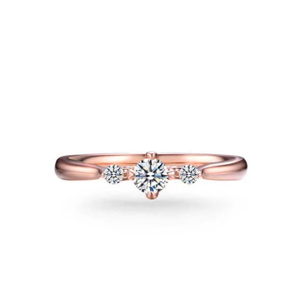 Nhẫn đính hôn vàng 18k đơn giản nhưng sang trọng tinh tế