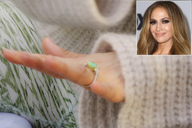 Chiếc nhẫn kim cương xanh của Jennifer Lopez