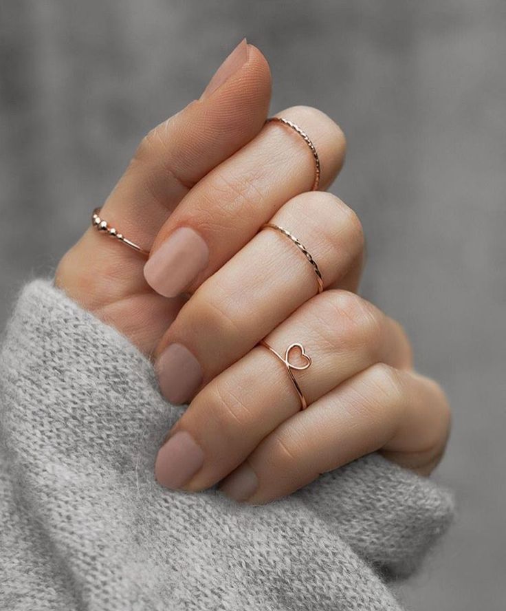 Nhẫn vàng 18K nữ giá dưới 5 triệu thời thượng lấp lánh sắc vàng