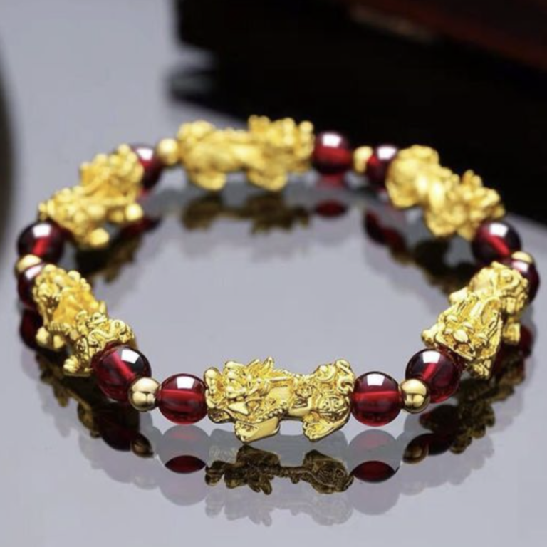Vì sao charm tỳ hưu vàng 24K được ưa chuộng trong phong thủy?