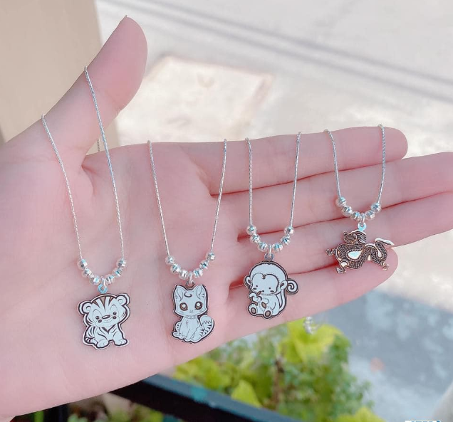 Dây chuyền 12 con giáp mang đến sự bình an và may mắn trong cuộc sống