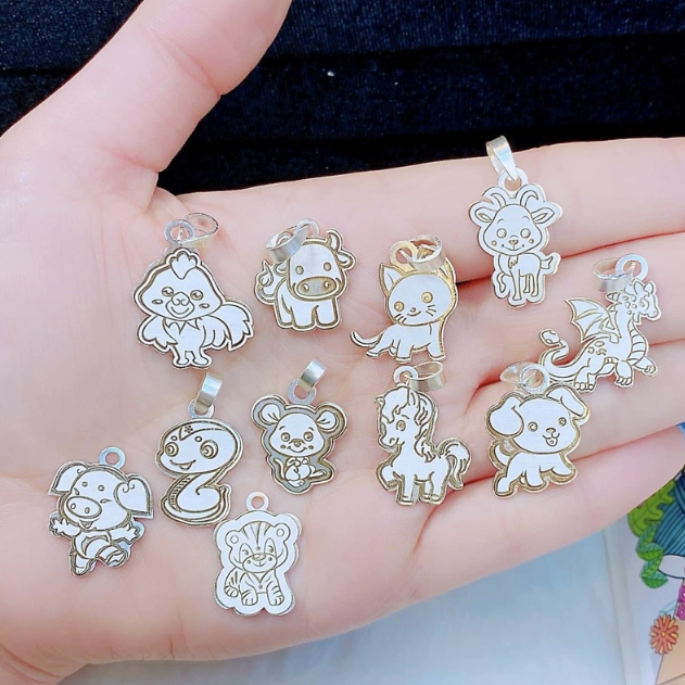 Dây chuyền 12 con giáp mang đến sự bình an và may mắn trong cuộc sống