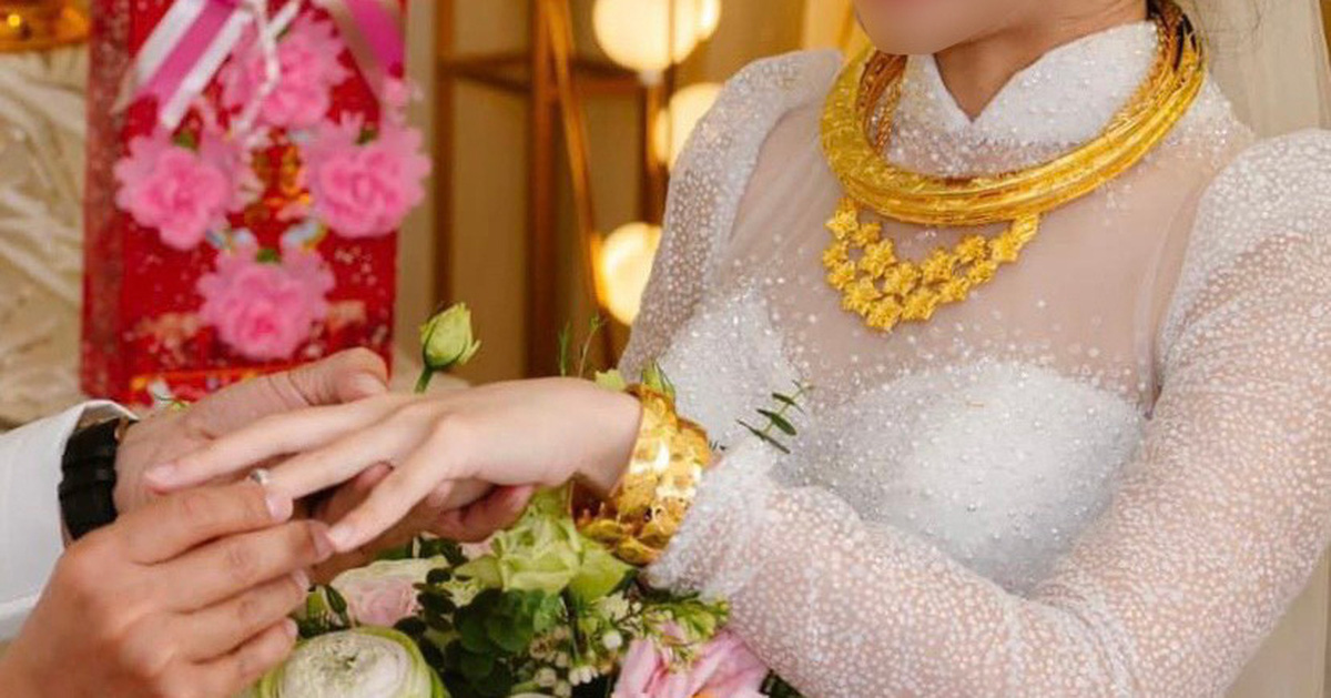 Khám phá nghệ thuật chế tác kiềng cưới