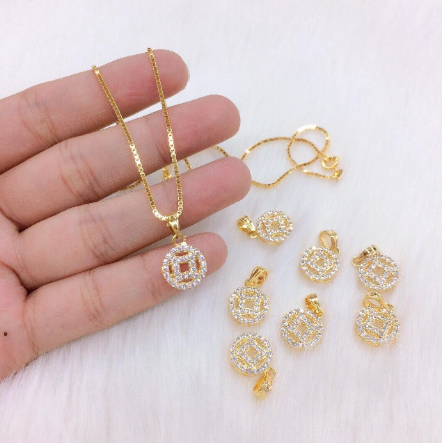 Mặt dây chuyền hình đồng tiền vàng mang tài lộc, thịnh vượng và may mắn