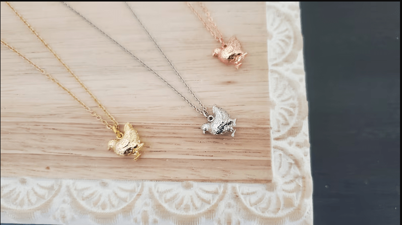 Mặt dây chuyền con gà biểu tượng của sự may mắn và tài lộc 3
