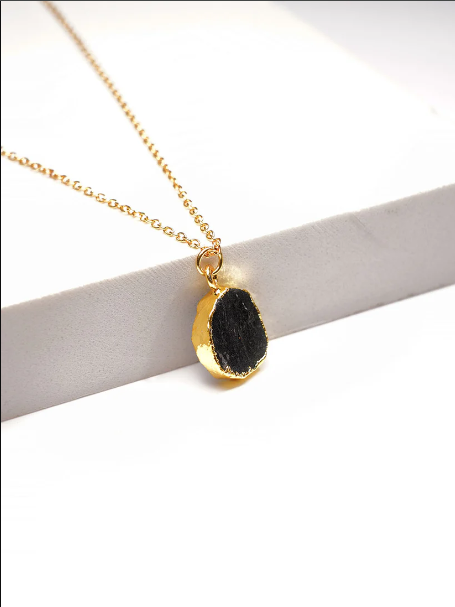 Mặt dây chuyền đá tourmaline sự hòa hợp của sắc màu và phong thủy 3