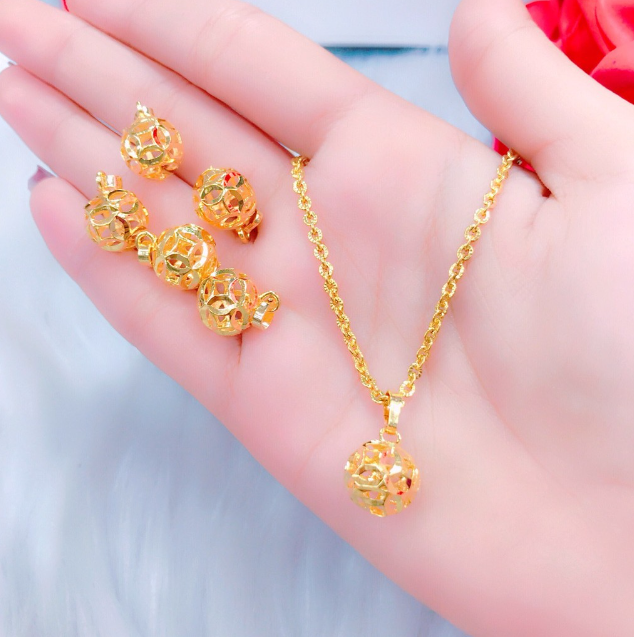 Mặt dây chuyền hình quả cầu thể hiện bản thân và nâng cao giá