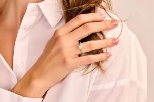 Bí quyết chọn nhẫn vàng trắng hoàn hảo cho bạn
