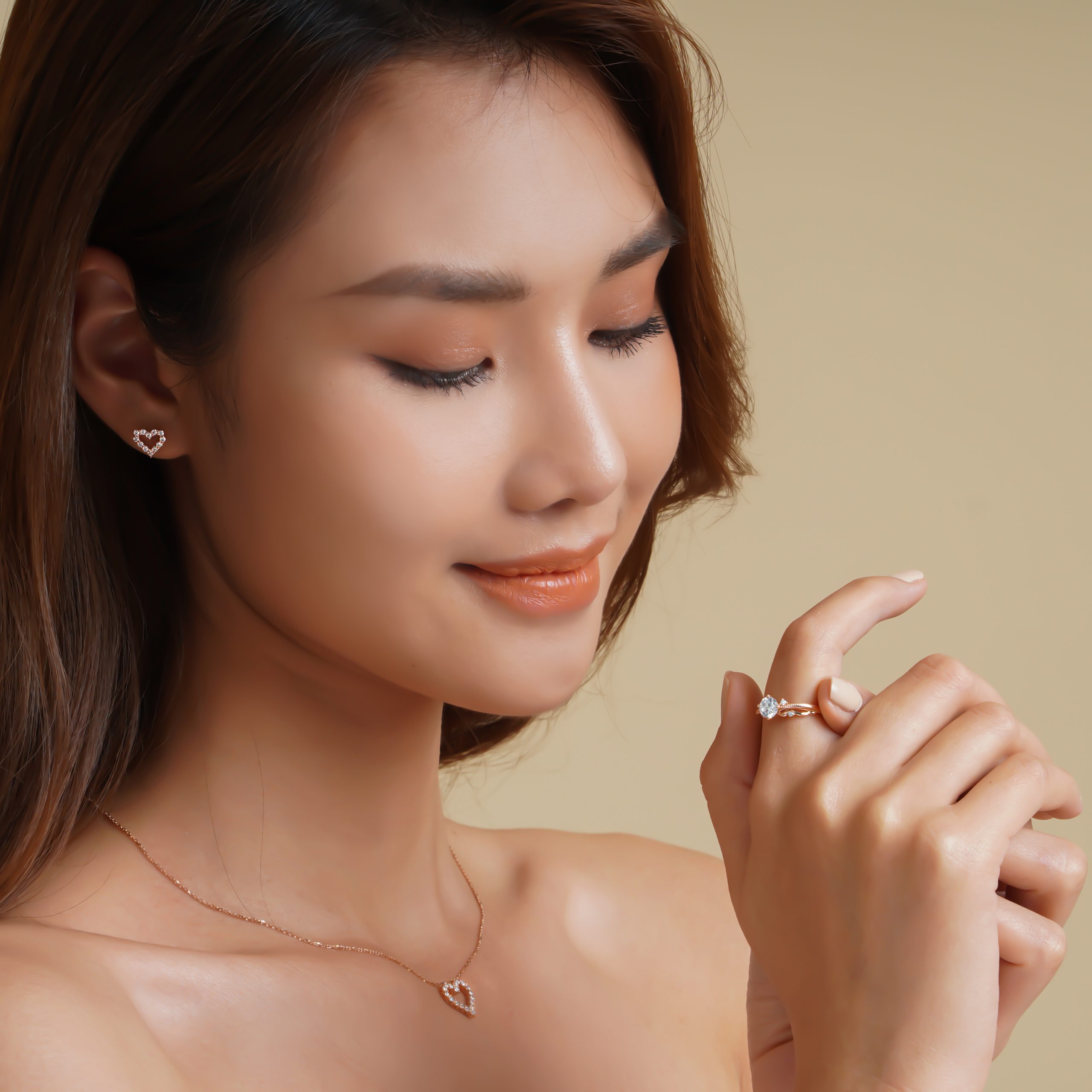 Lời khuyên từ chuyên gia có nên mua nhẫn cầu hôn vàng 24K không?